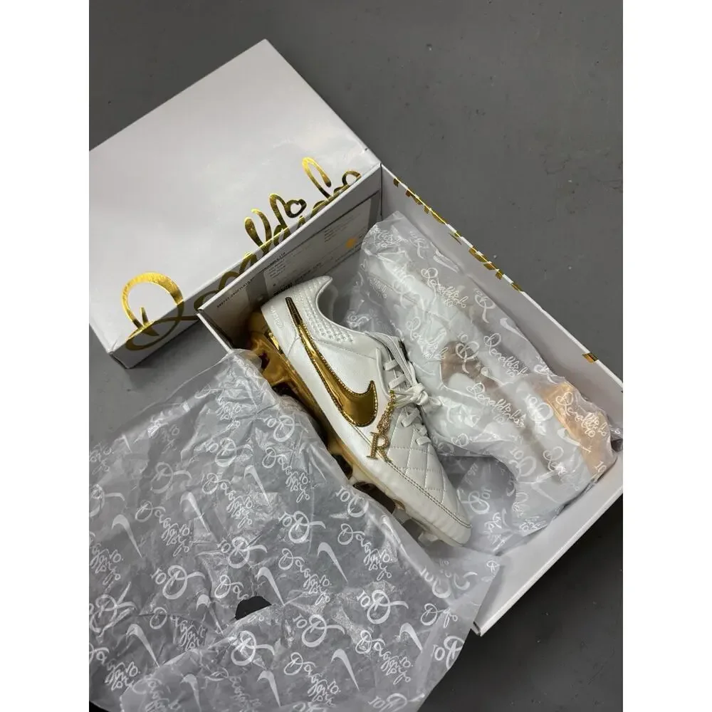 SAMPLE Nike Tiempo Legend SE FG Ronaldinho 10 Touch of Gold White Gold RARE